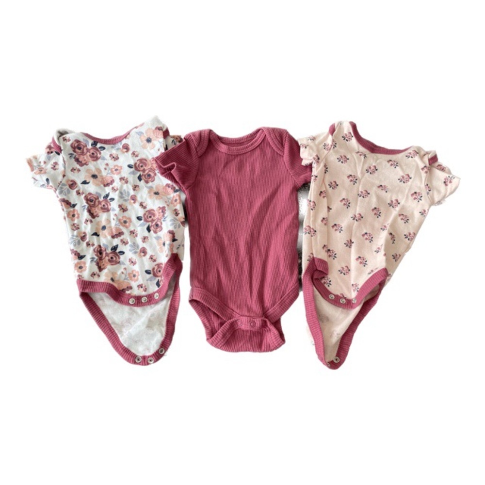 Set of three short sleeve onesies 0-3M baby girl